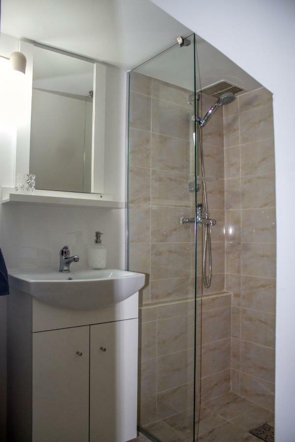 Mint Studio Apartment Cluj-Napoca Luaran gambar