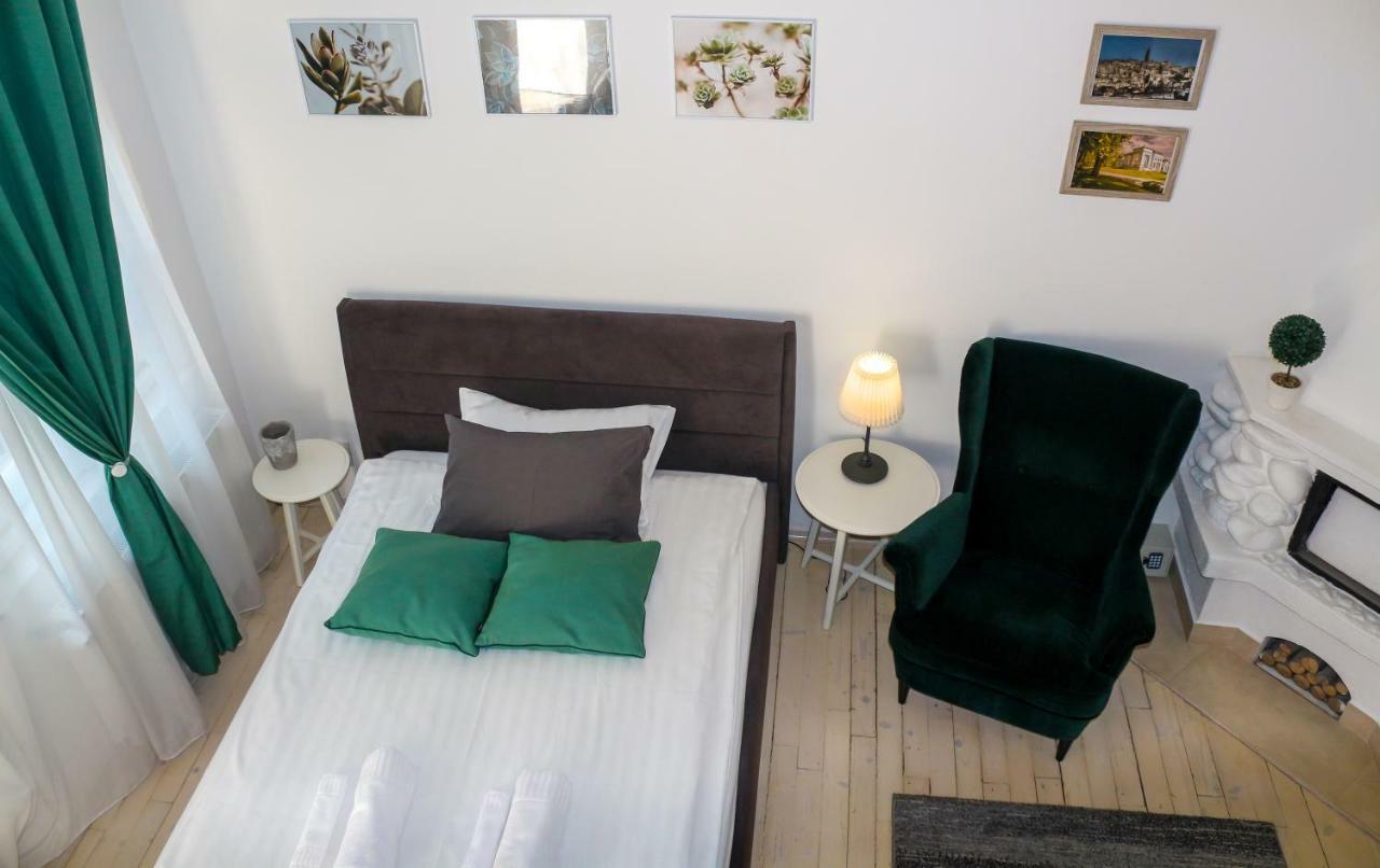 Mint Studio Apartment Cluj-Napoca Luaran gambar